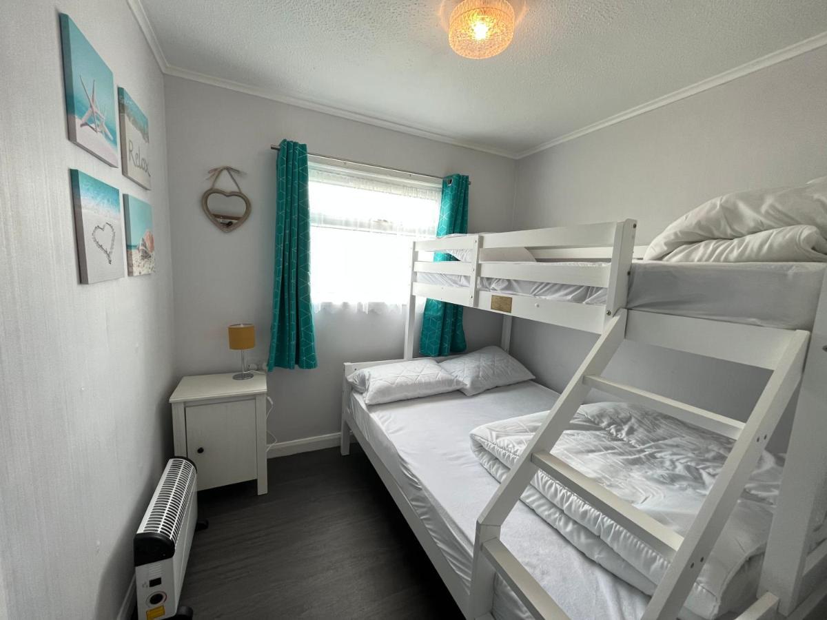 Macs Shack, California Sands, Scratby - Two Bed Chalet, Sleeps 5, Pet Friendly, Free Pool Passes Plus Linen And Towels Included Горад Грэйт Ярмут Екстериор снимка