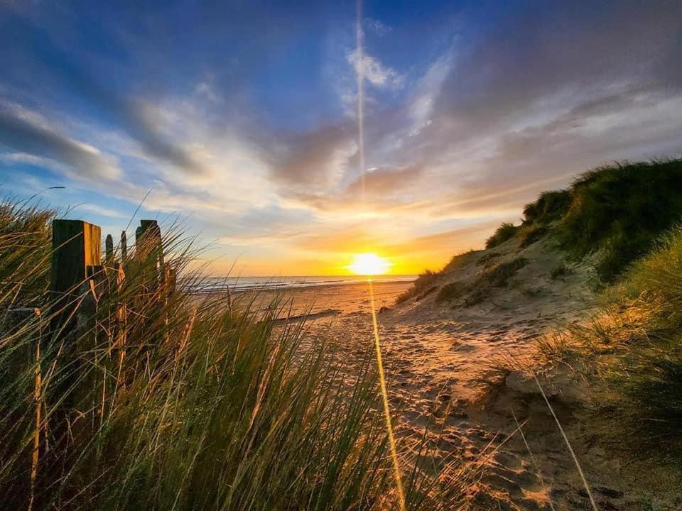 Macs Shack, California Sands, Scratby - Two Bed Chalet, Sleeps 5, Pet Friendly, Free Pool Passes Plus Linen And Towels Included Горад Грэйт Ярмут Екстериор снимка